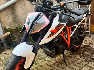 ktm 1290 superduke r