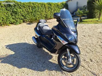 scooter 125 cm3 piaggo x10