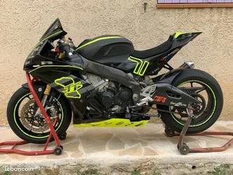 vends rsv4rr aprc 2015 pack race black édition