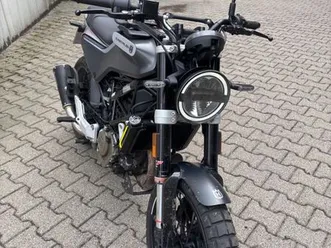 husqvarna svartpilen 125