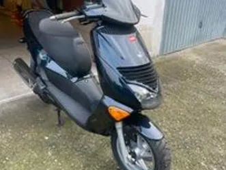aprilia leonardo 125