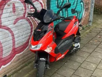 aprilia sr 50 — scooters | aprilia — marktplaats
