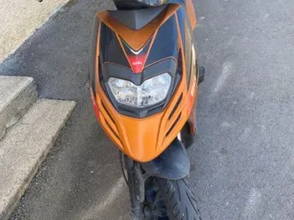 urgent à vendre scooter apprila sr 50