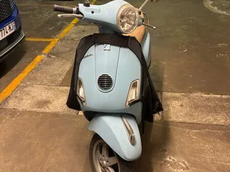 vespa lx 50 bleue