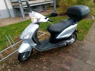 roller piaggio fly verkaufe meine, sehr gut erha