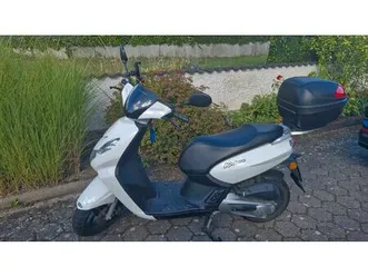 peugeot kisbee roller mit civi top case