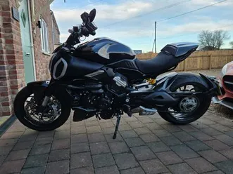 ducati diavel v4 1158 custom cruiser petrol ducati quick shift euro 5 (169 ps) 1158 cc
