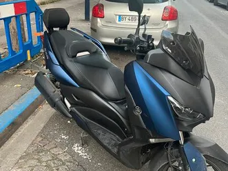 yamaha xmax 300 bleu mat