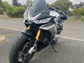 aprilia tuono v4