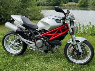 ducati monster 1100