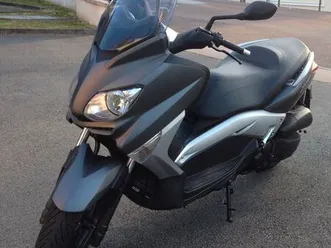 yamaha x-max