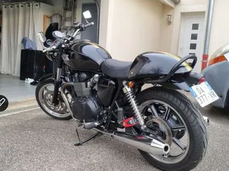 triumph bonneville 865se