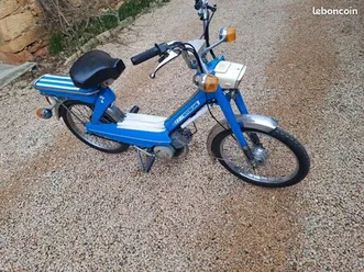 mobylettes motobecane m7 de 1977 jamais immatriculees■demarre sans soucis, petits details à finir mais roulantes.■vends en lot ou à l unité■1300 les deux ou 700
