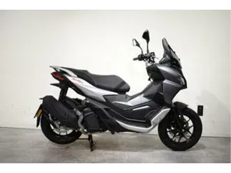 aprilia sr gt 125 | mat grijs | € 1000,- korting — scooters | aprilia — marktplaats