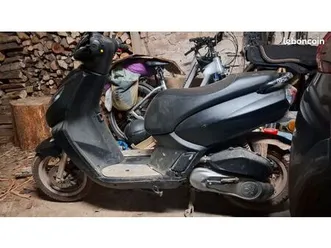 scooter peugeot kisbee