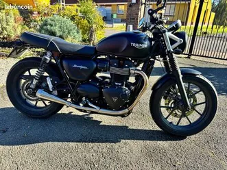 triumph street twin