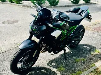 kawasaki z900 (2025) - 1 600 km - pack performance - état neuf