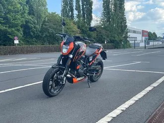 ktm duke 690