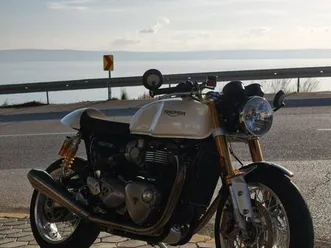 triumph thruxton 1200r, 2019 god.