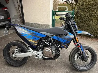 husqvarna 701 supermoto