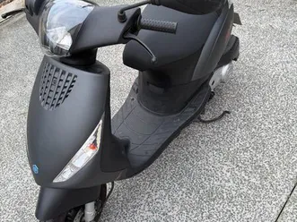 scooter piaggio zip 50