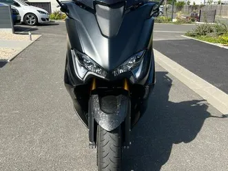 yamaha tmax tech max - ligne akra - vario malossi