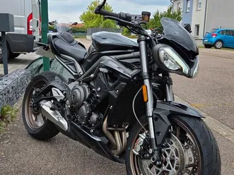 triumph street triple 765 rs