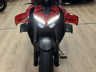 ducati streetfighter v4 de 2025 miranda do douro