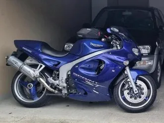 triumph sprint st 955i **sehr gepflegt**ölw.+luftfiler+bat neu