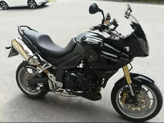 triumph tiger 1050