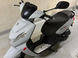 peugeot kisbee 49 ccm motorroller iced grey top zustand