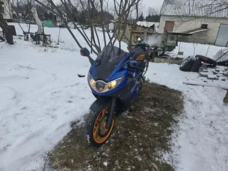 triumph sprint st 1050 jarnice