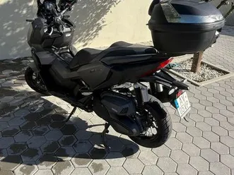 honda adv 350a faro (sé e são pedro)