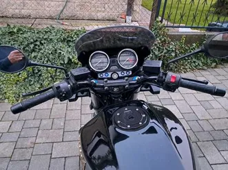 kawasaki zrx 1100