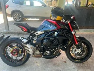 mv agusta dragster rr 140cv