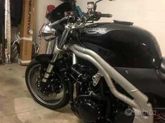 triumph speed triple 955i - 2004