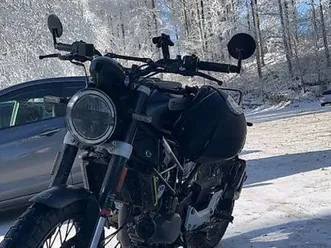 motorrad 125 ccm, husqvarna svartpilen 125 canton soleure -