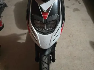 scooter aprilia sr 50