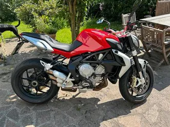 mv agusta brutale 675