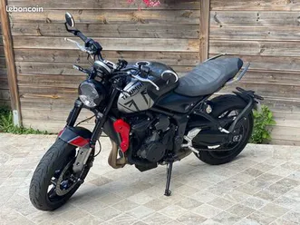 triumph trident 660