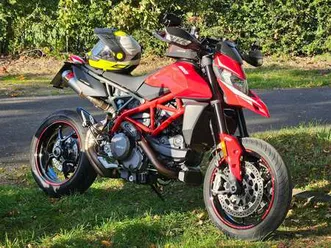 ducati hypermotard 950