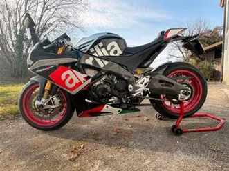 aprilia rsv4 rf 2016
