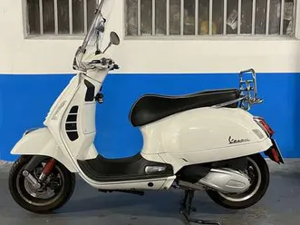 vespa gts 300 bianco