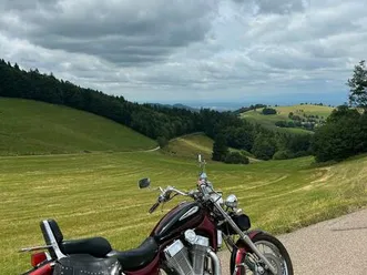 suzuki intruder vs 1400