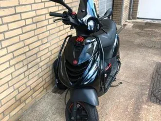 piaggio zip 4t 50cc 2v all black vandaag goedkoopste — scooters | piaggio — marktplaats