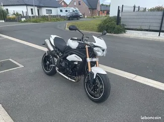 triumph speed triple 1050