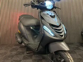 piaggio zip brom 2022 4t 3v full option mat zwart — scooters | piaggio — marktplaats