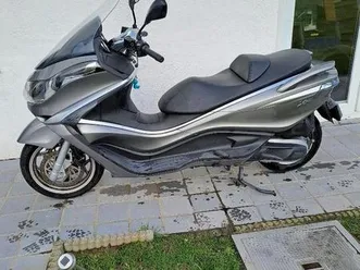 ② piaggio x10 350 cc