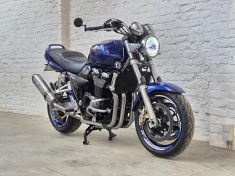 ② suzuki gsx 1400 gsx1400 « la moto musculaire » @motomobilia