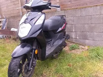 ② scooter sym orbit ii 49 cc zwart